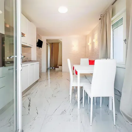 Plutone Appartamento